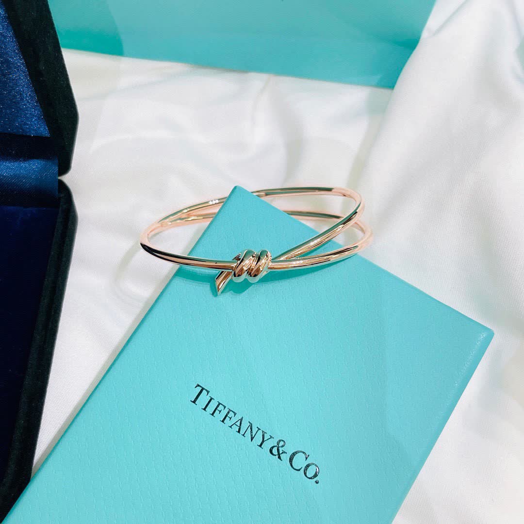 Tiffany & Co. Atlas Knot Bangle Bracelet